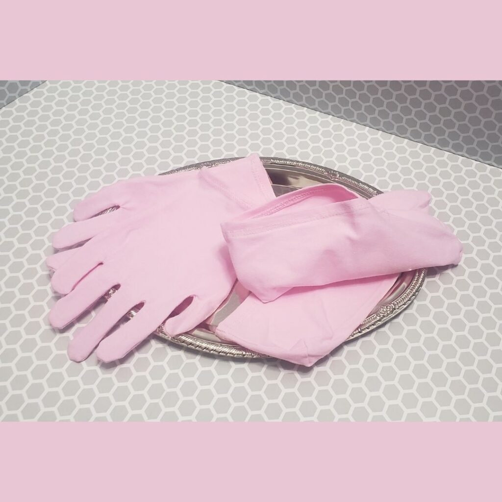 moisturizing gloves and socks